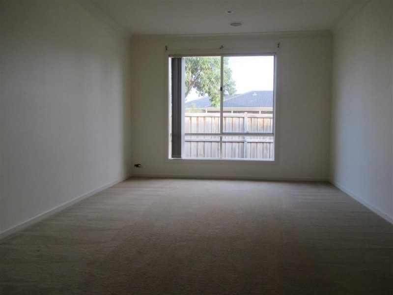 1A Ribbon Close, Point Cook VIC 3030