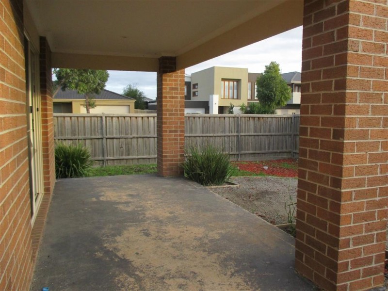 1A Ribbon Close, Point Cook VIC 3030