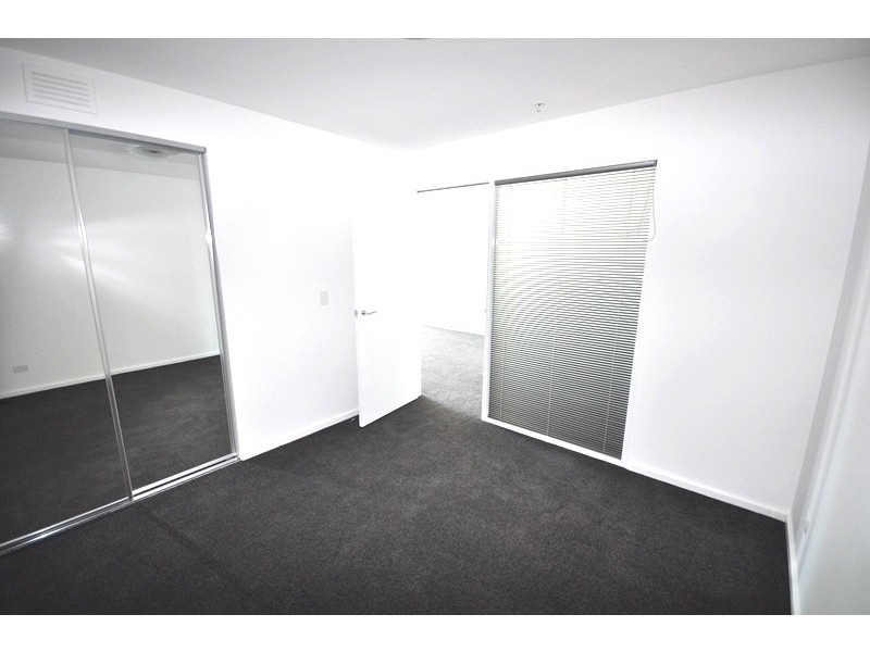 REF 20113/241 City Road, Southbank VIC 3006