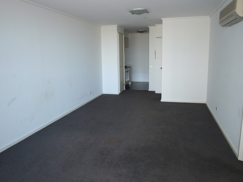 REF 21916/173 City Road, Southbank VIC 3006