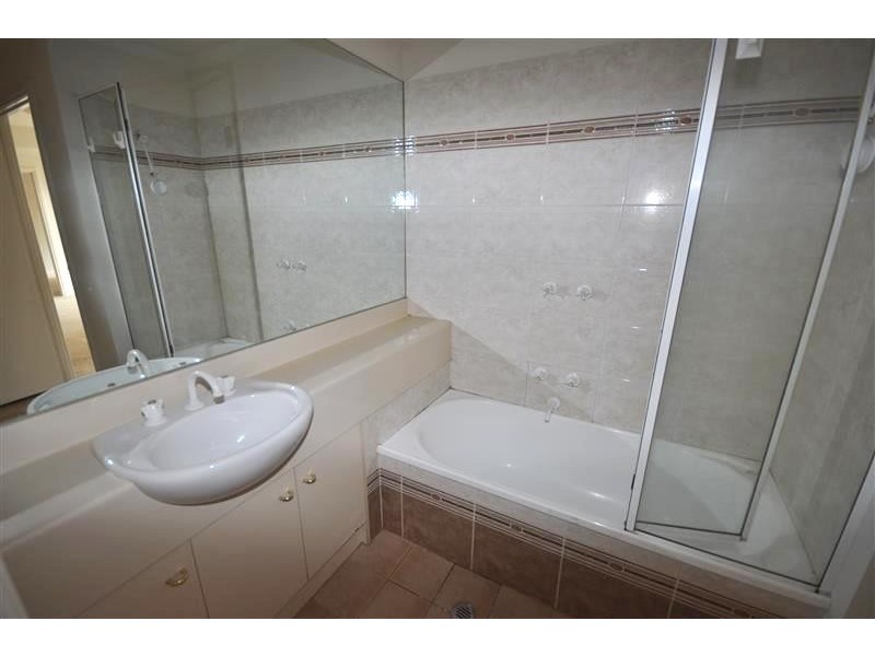 REF 31849/33 La Trobe Street, Melbourne VIC 3000