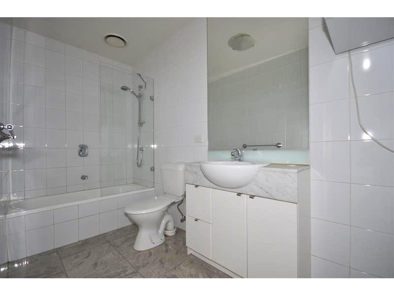 REF 21925/88 Kavanagh Street, Southbank VIC 3006