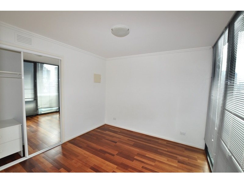 REF 31668/22 Kavanagh Street, Southbank VIC 3006