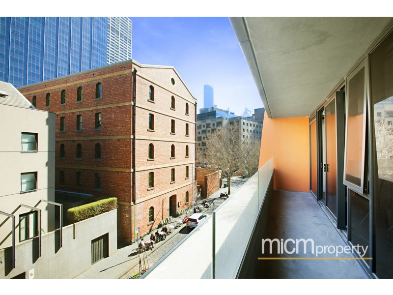 31/8 Cook Street, Southbank VIC 3006