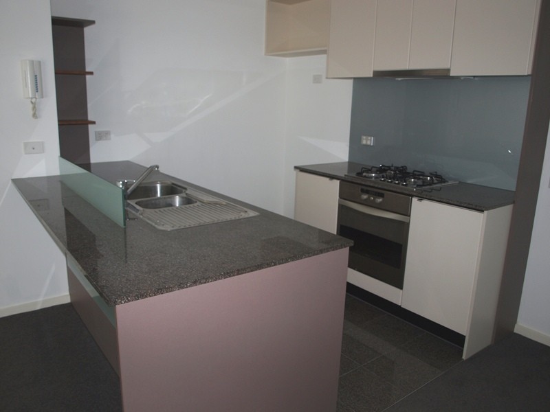 REF 21933/173 City Road, Southbank VIC 3006