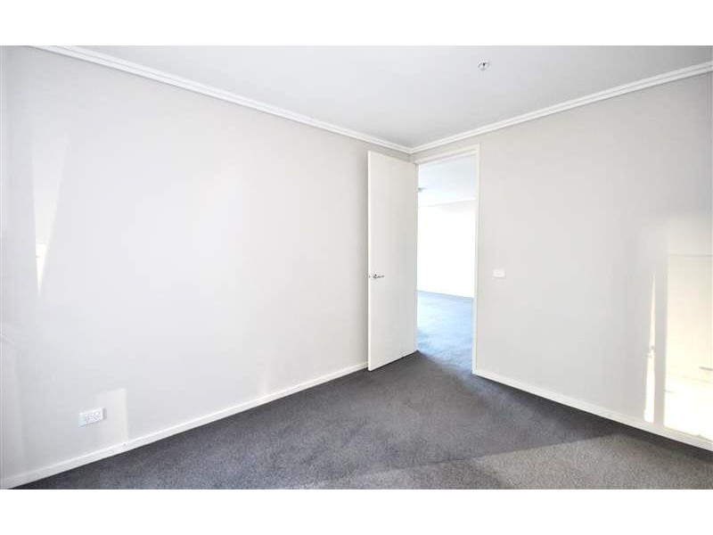 REF 21939/88 Kavanagh Street, Southbank VIC 3006