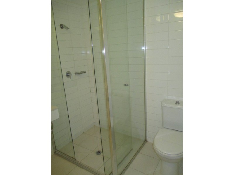 2811A/100 Harbour Esplanade, Docklands VIC 3008