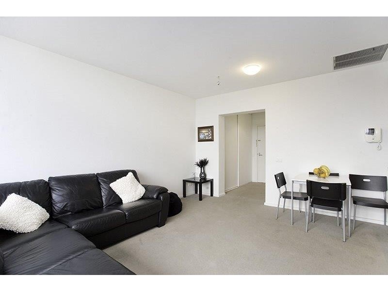 1502/82 Queens Road, Melbourne VIC 3004