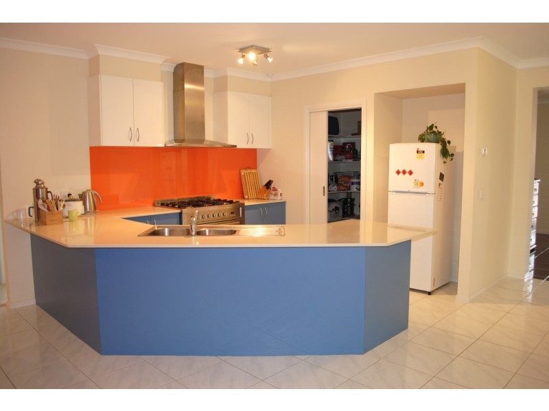 3 Millpond Drive, Point Cook VIC 3030