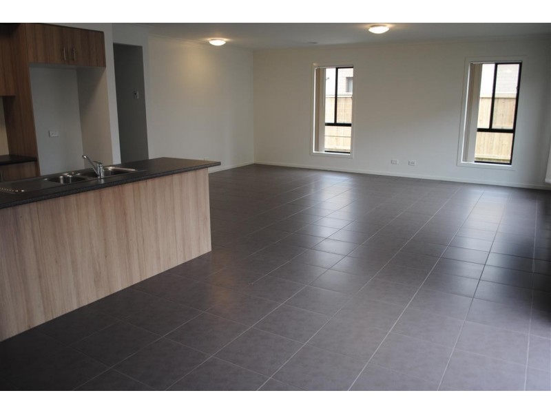 182 Haze Drive, Point Cook VIC 3030