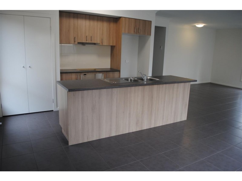 182 Haze Drive, Point Cook VIC 3030