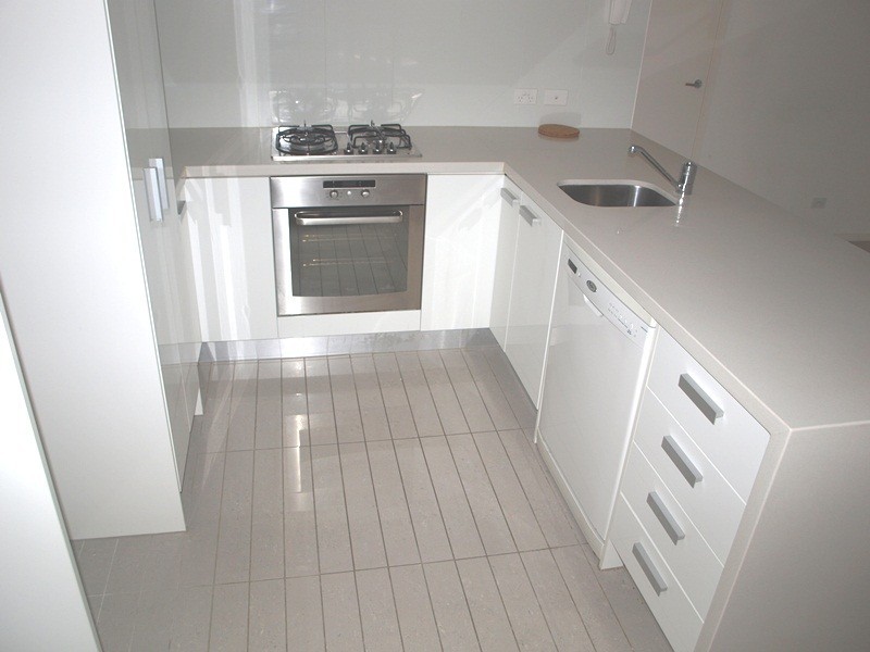 REF 41516/63 Whiteman Street, Southbank VIC 3006