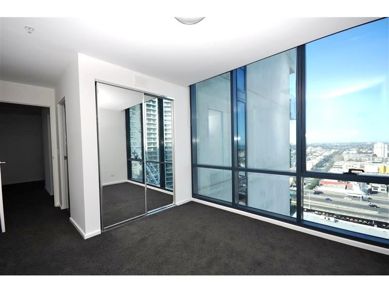 REF 38091/241 City Road, Southbank VIC 3006