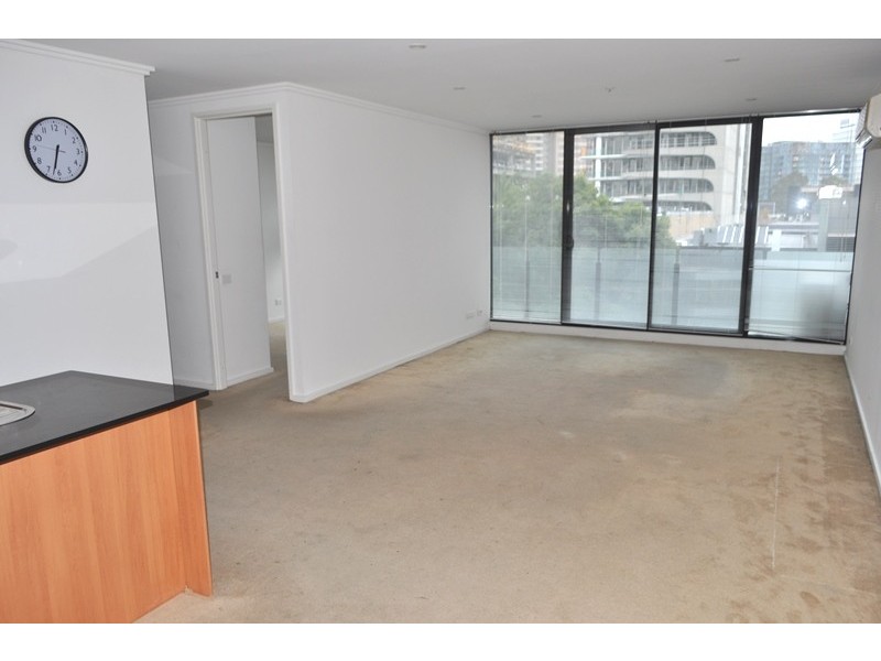 REF 21946/38 Bank Street, South Melbourne VIC 3205