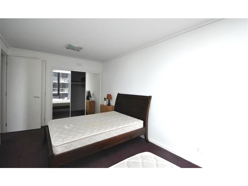 REF 21952/173 City Road, Southbank VIC 3006