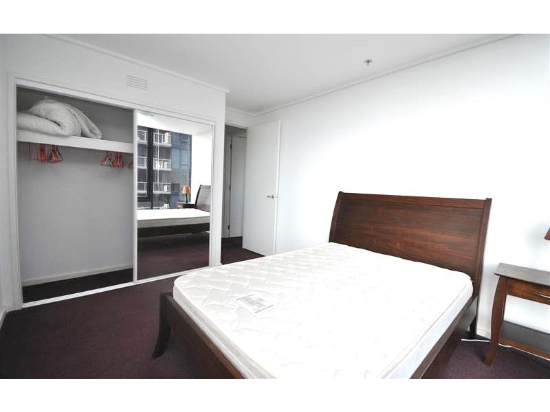 REF 21952/173 City Road, Southbank VIC 3006