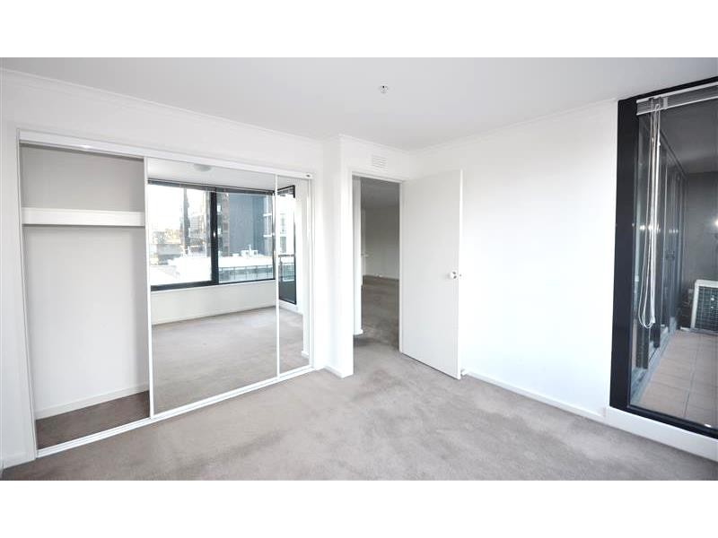 REF 21953/38 Kavanagh Street, Southbank VIC 3006