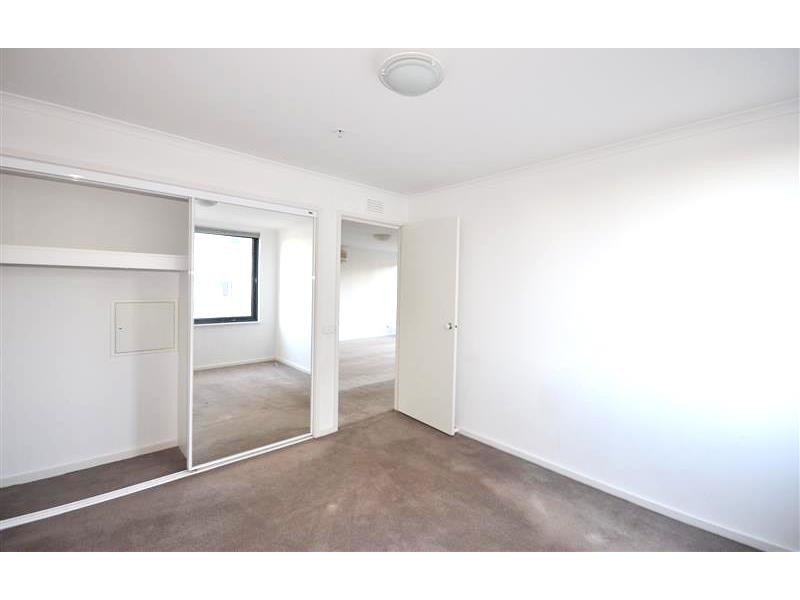 REF 21953/38 Kavanagh Street, Southbank VIC 3006