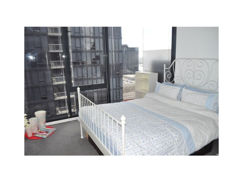 REF 21955/173 City Road, Southbank VIC 3006