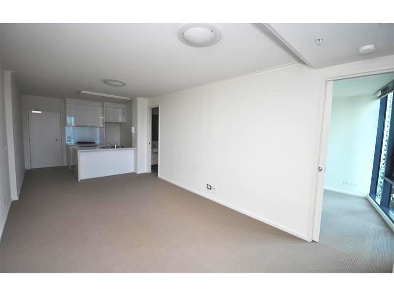 REF 21967/180 City Road, Southbank VIC 3006