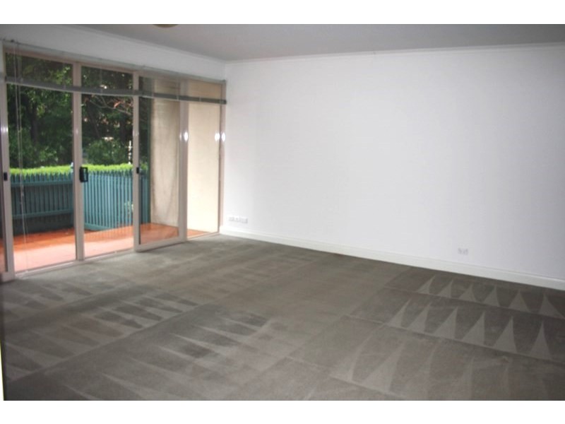 REF 21989/38 Wells Street, Southbank VIC 3006