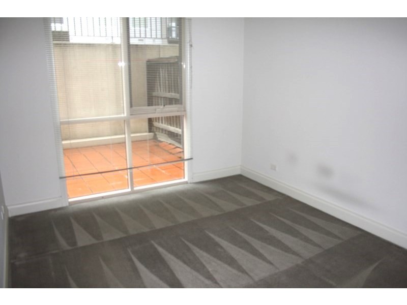 REF 21989/38 Wells Street, Southbank VIC 3006