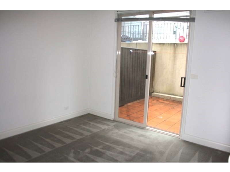 REF 21989/38 Wells Street, Southbank VIC 3006