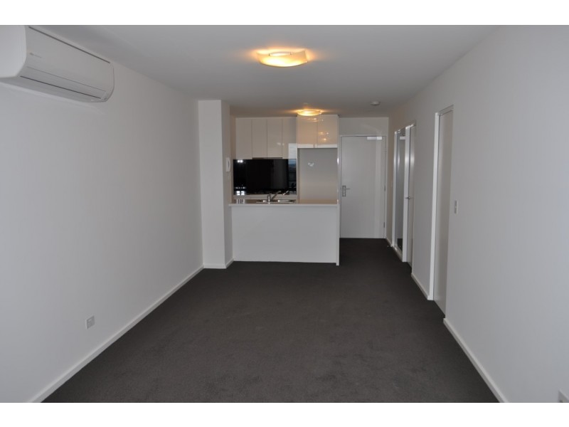 REF 25022/241 City Road, Southbank VIC 3006