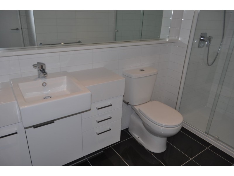 REF 25022/241 City Road, Southbank VIC 3006