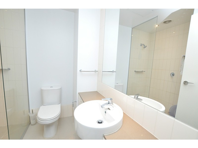 2703/288 Spencer Street, Melbourne VIC 3000