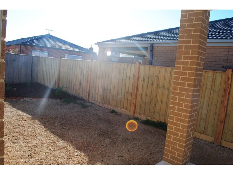 10 Nest Place, Point Cook VIC 3030