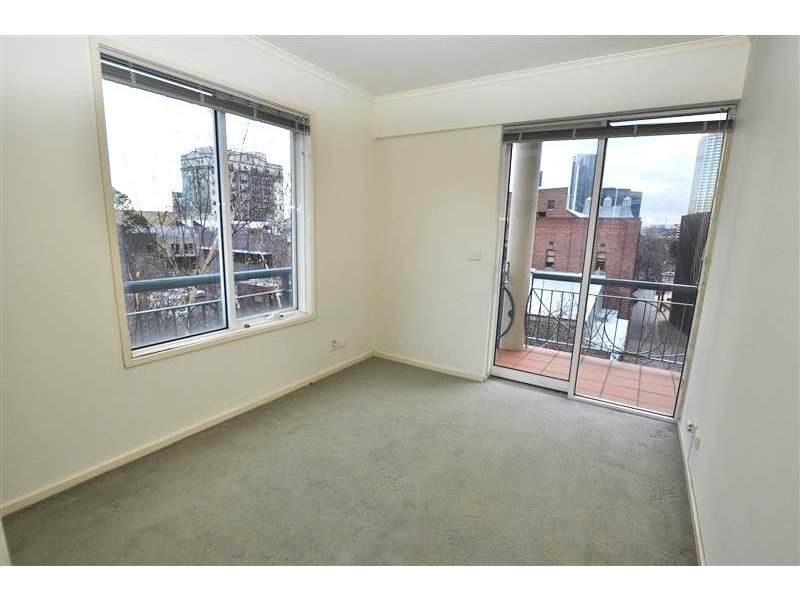 REF 41603/88 Wells Street, Southbank VIC 3006