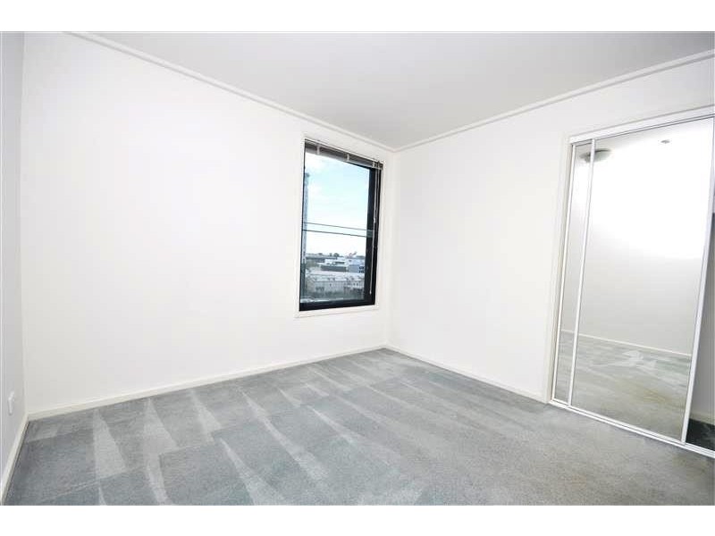 REF 22023/163 City Road, Southbank VIC 3006