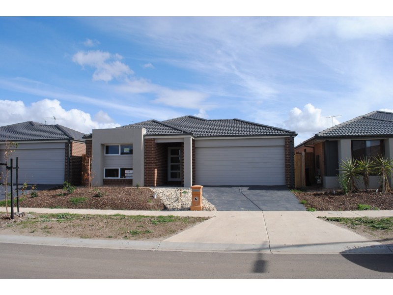 10 Warunda Parade, Point Cook VIC 3030