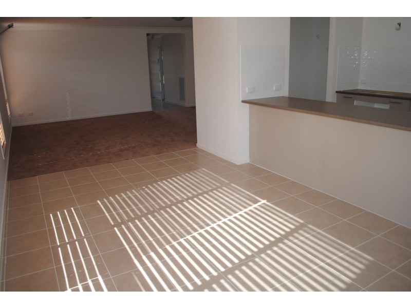 10 Warunda Parade, Point Cook VIC 3030