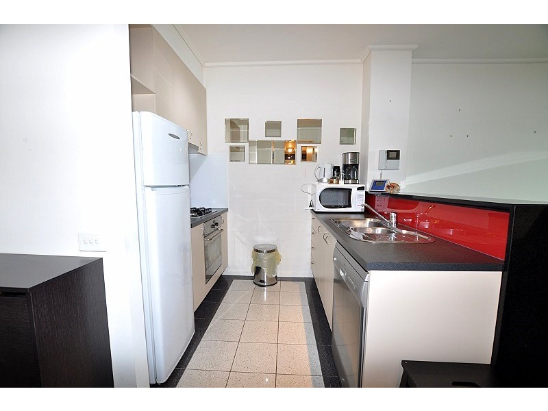 REF 31893/83 Whiteman Street, Southbank VIC 3006