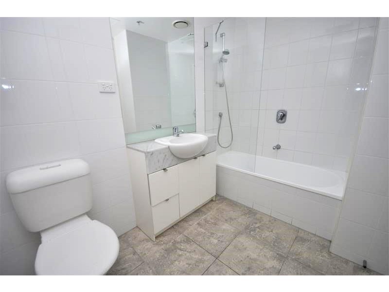 REF 22036/173 City Road, Southbank VIC 3006