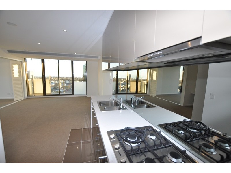 REF 1SB/118 Kavanagh Street, Southbank VIC 3006