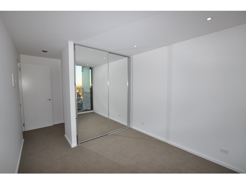 REF 1SB/118 Kavanagh Street, Southbank VIC 3006