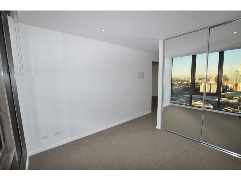 REF 1SB/118 Kavanagh Street, Southbank VIC 3006