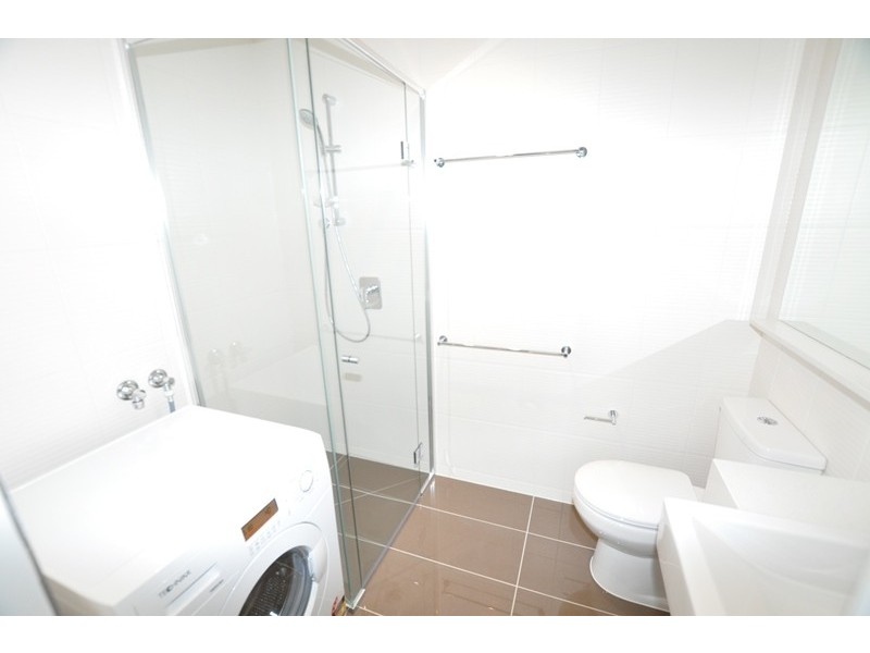 REF 1SB/118 Kavanagh Street, Southbank VIC 3006