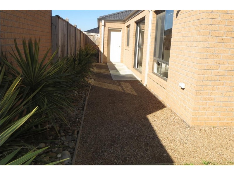 5 Reefside Way, Point Cook VIC 3030