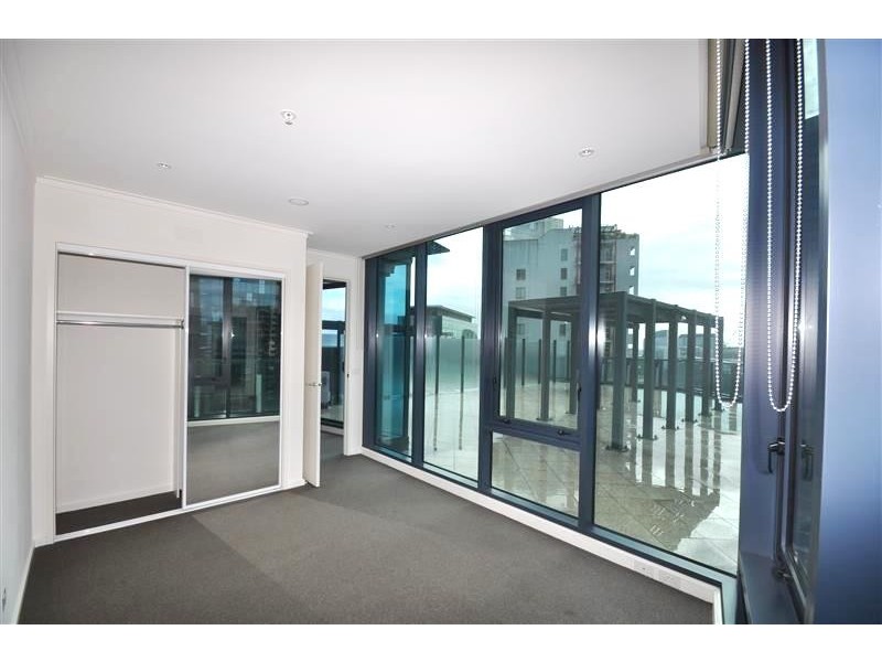 REF 22052/180 City Road, Southbank VIC 3006