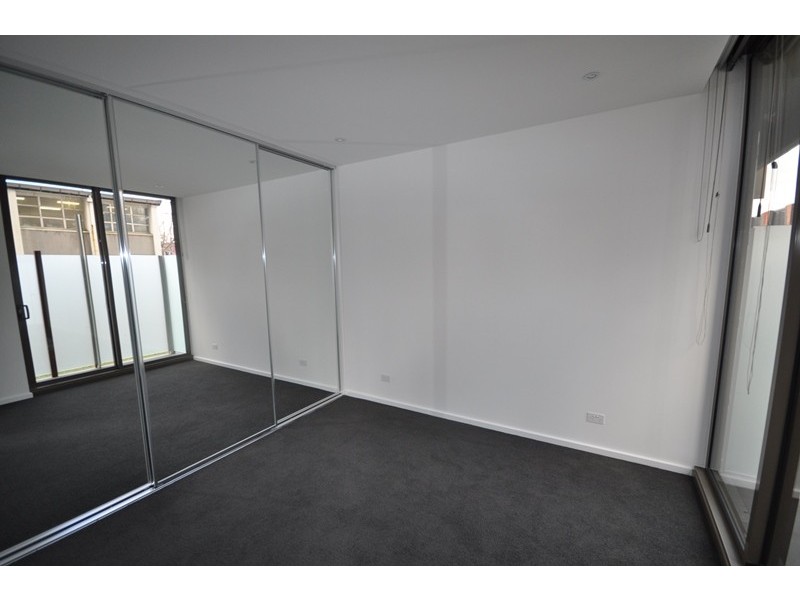 REF G7/118 Kavanagh Street, Southbank VIC 3006