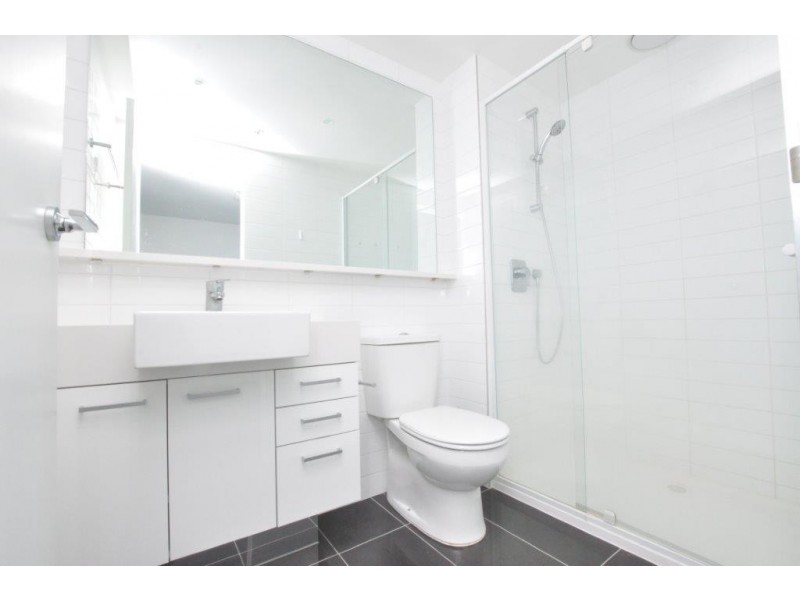 REF 28071/241 City Road, Southbank VIC 3006