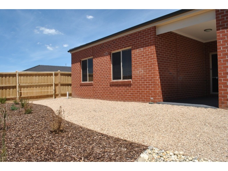 5 Casino Parade, Point Cook VIC 3030