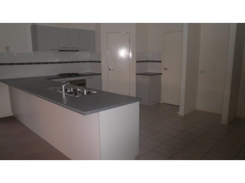 25 Hydrangea Drive, Point Cook VIC 3030