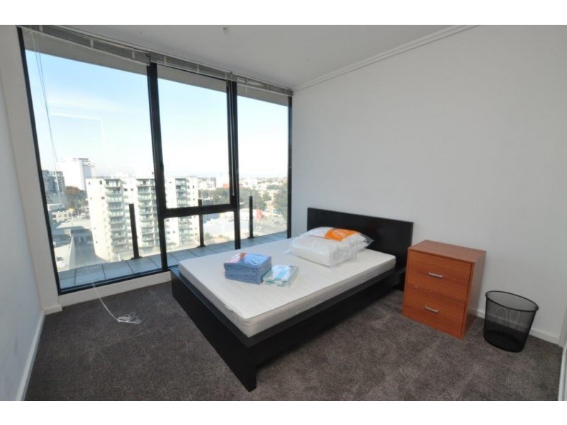 REF 22082/38 Bank Street, South Melbourne VIC 3205