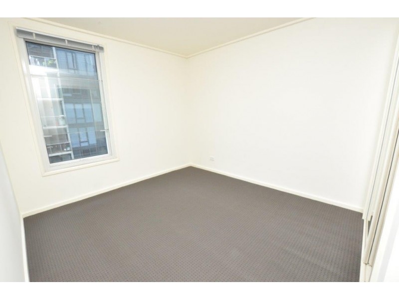 REF 22098/163 City Road, Southbank VIC 3006