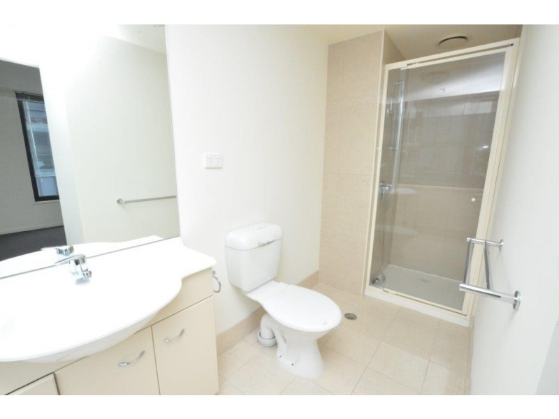 REF 22098/163 City Road, Southbank VIC 3006